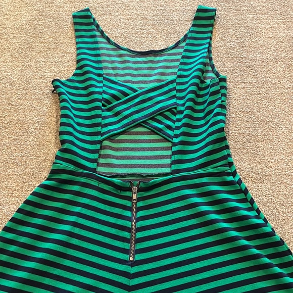 American Eagle Dress with back detail - Size 8 - Picture 6 of 10